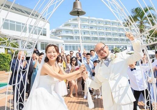 陈乔恩闺蜜赵小侨嫁了 进场见新郎大呼：好幸福