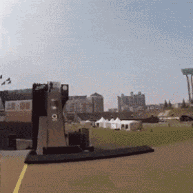 感觉是催人奋进的乐谱(2)