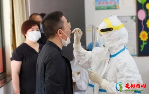 如果不上报行程可以查到吗 绿码也要隔离14天吗 如果不上报行程可以查到吗 绿码也要隔离14天吗