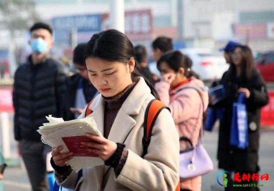 考三支一扶需要准备什么？三支一扶是自己选岗