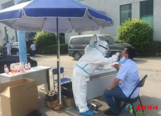 做核酸检测会被感染吗？核酸检测10人一组混检的